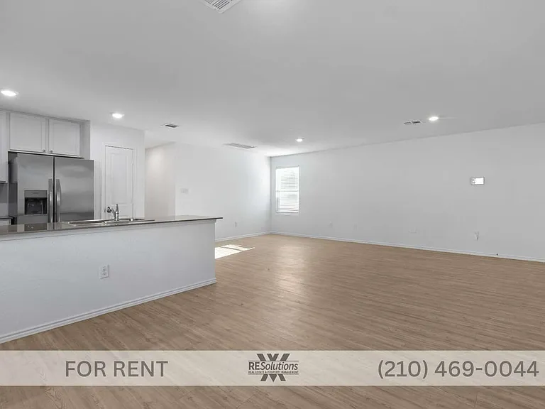 13551 Barton Cv — Photo 2