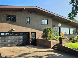 2917 Highway 22, Muscatine, IA 52761