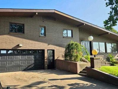 2917 Highway 22, Muscatine, IA, 52761