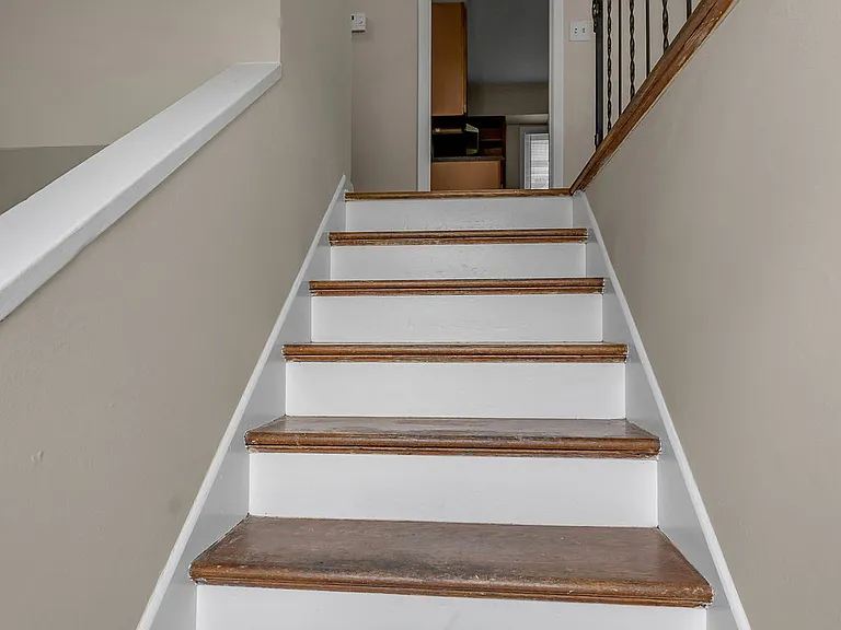 833 Malabu Dr — Photo 5