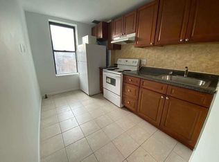 31-12 Broadway #3, Astoria, NY 11106