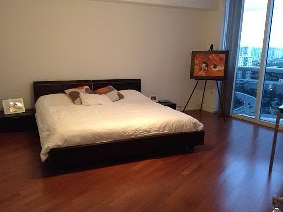 5th image of 18911 Collins Ave APT 1403