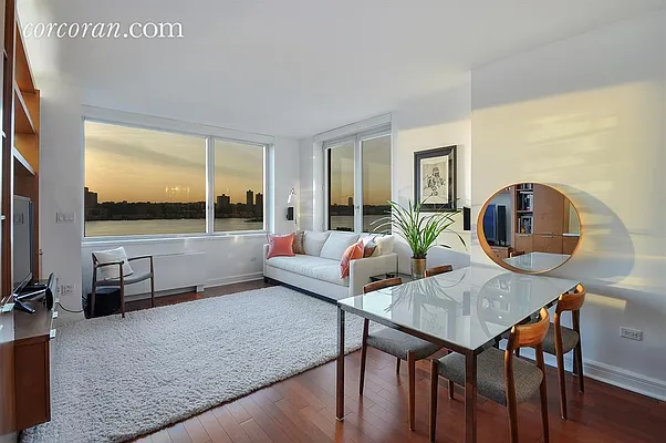 Sold by Corcoran | media 14