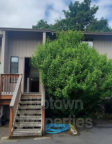 1516 SW Dewitt St #1516 — Photo 16
