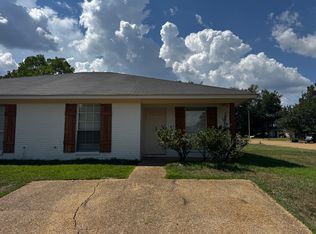 49 Meadowoods Ter #49B, Jackson, MS 39211