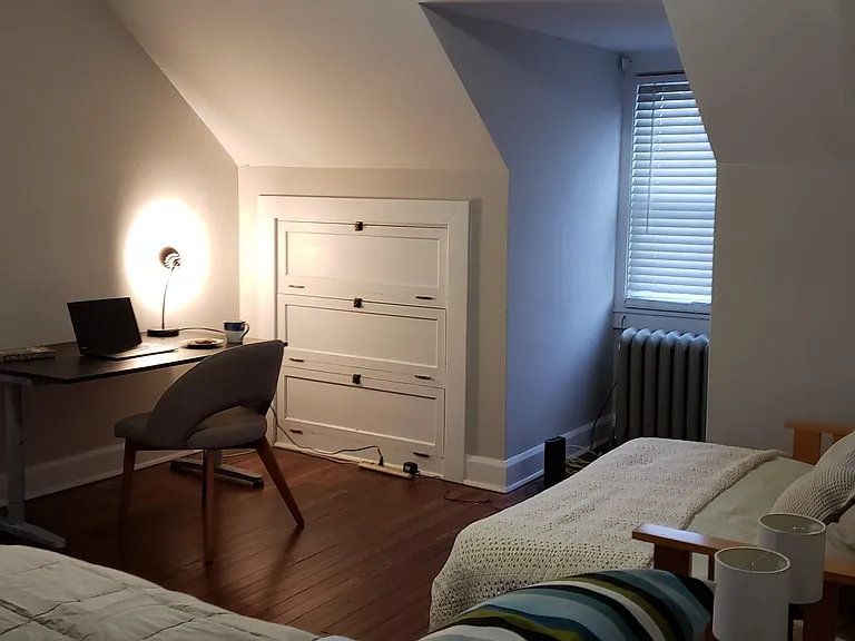 959 S Braddock Ave — Photo 2