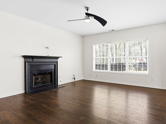 3rd image of 7 Ridgebrook Way