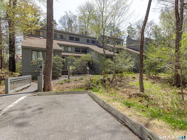 127 Old Farms Road #127, Torrington, CT 06790