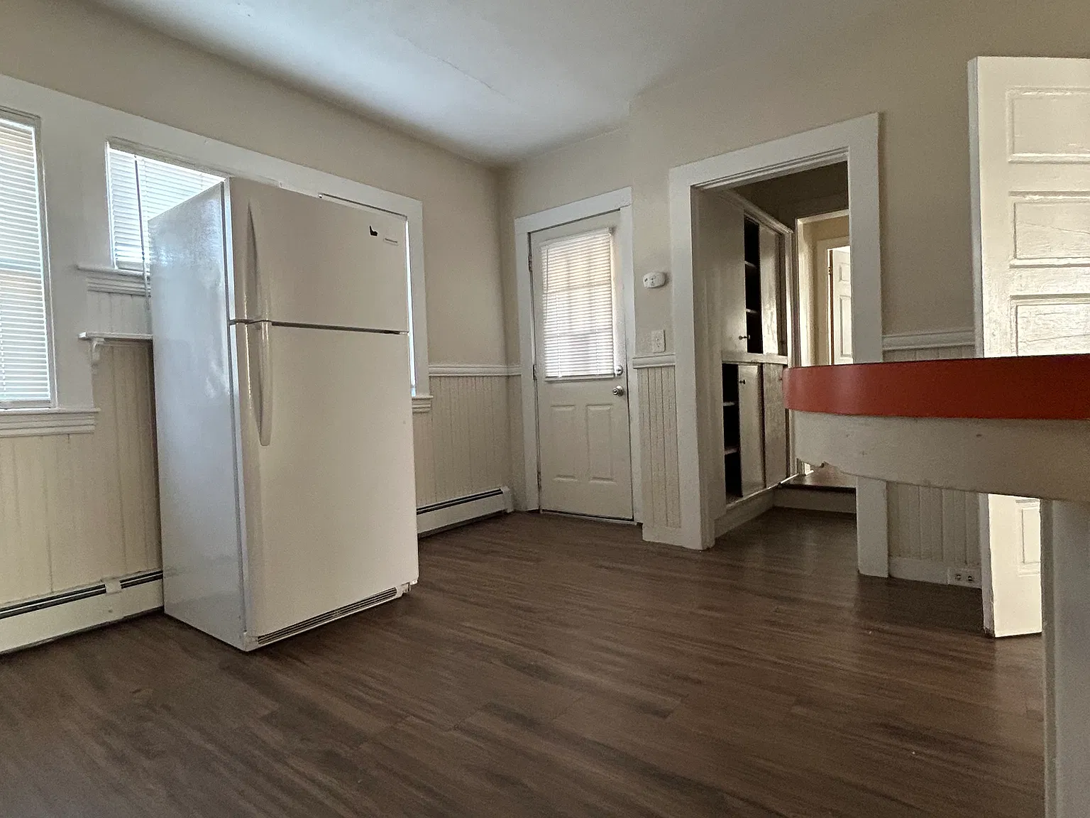 4 bed, 1333 sqft, $3,000 — Photo 3