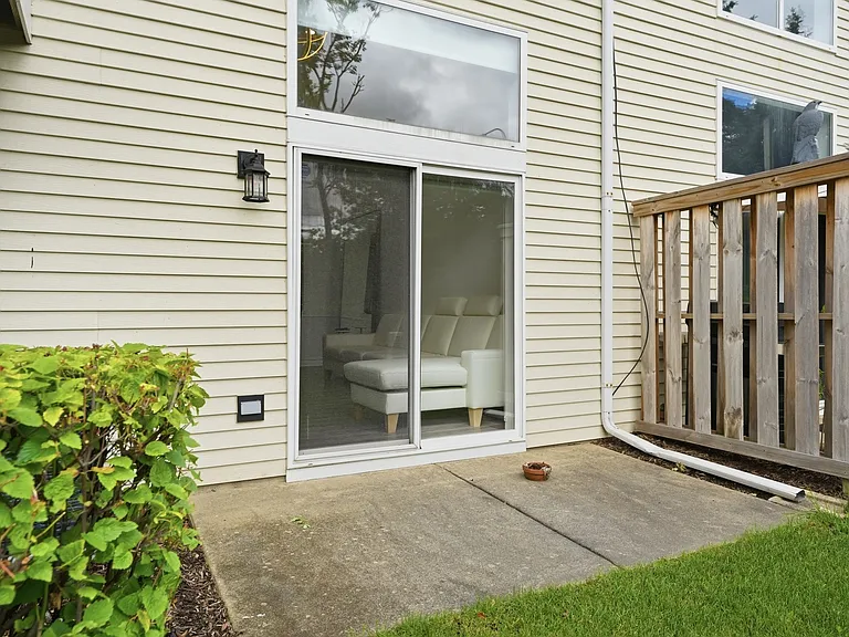 1117 Hawthorne Ln #1117 — Photo 32