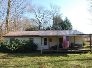 226 Amato Ln, Marienville, PA 16239