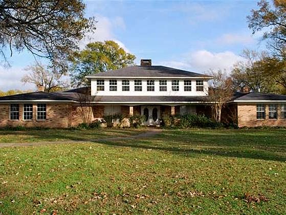 1st image of 222 Orchard Ln