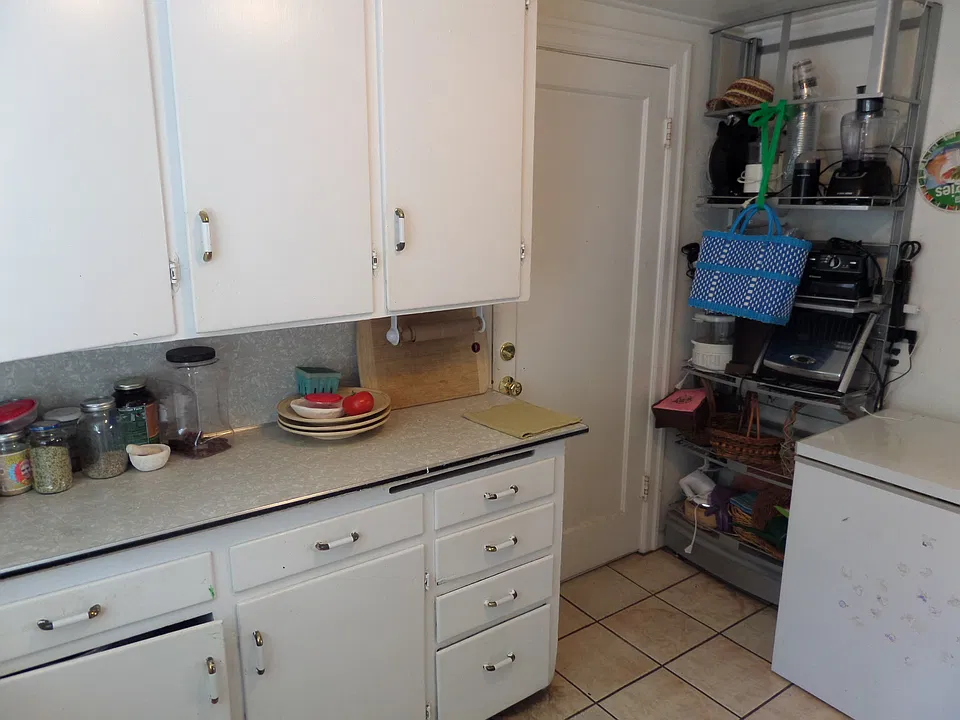 DMU kitchen