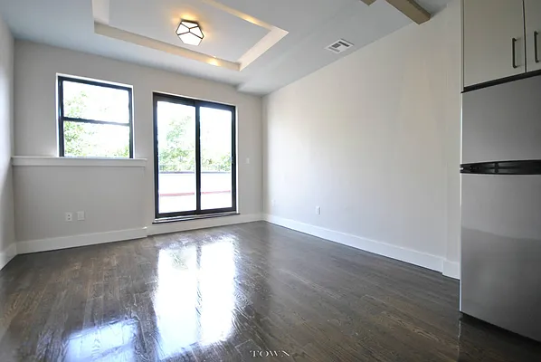 Rented by Town Residential | media 11