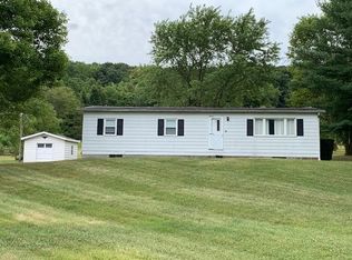 24 Swarmers Ln, Lewistown, PA 17044
