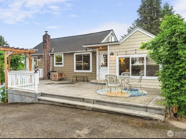 3626 C St, Bremerton, WA 98312