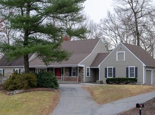 12 Colonial Dr, Shrewsbury, MA 01545