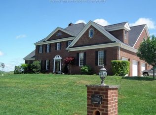 65 Majestic Point, Elkview, WV 25071