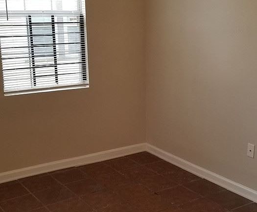 4th image of 2414 Gallier St