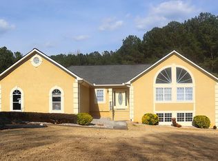135 Gentle Doe Dr, Fayetteville, GA 30214