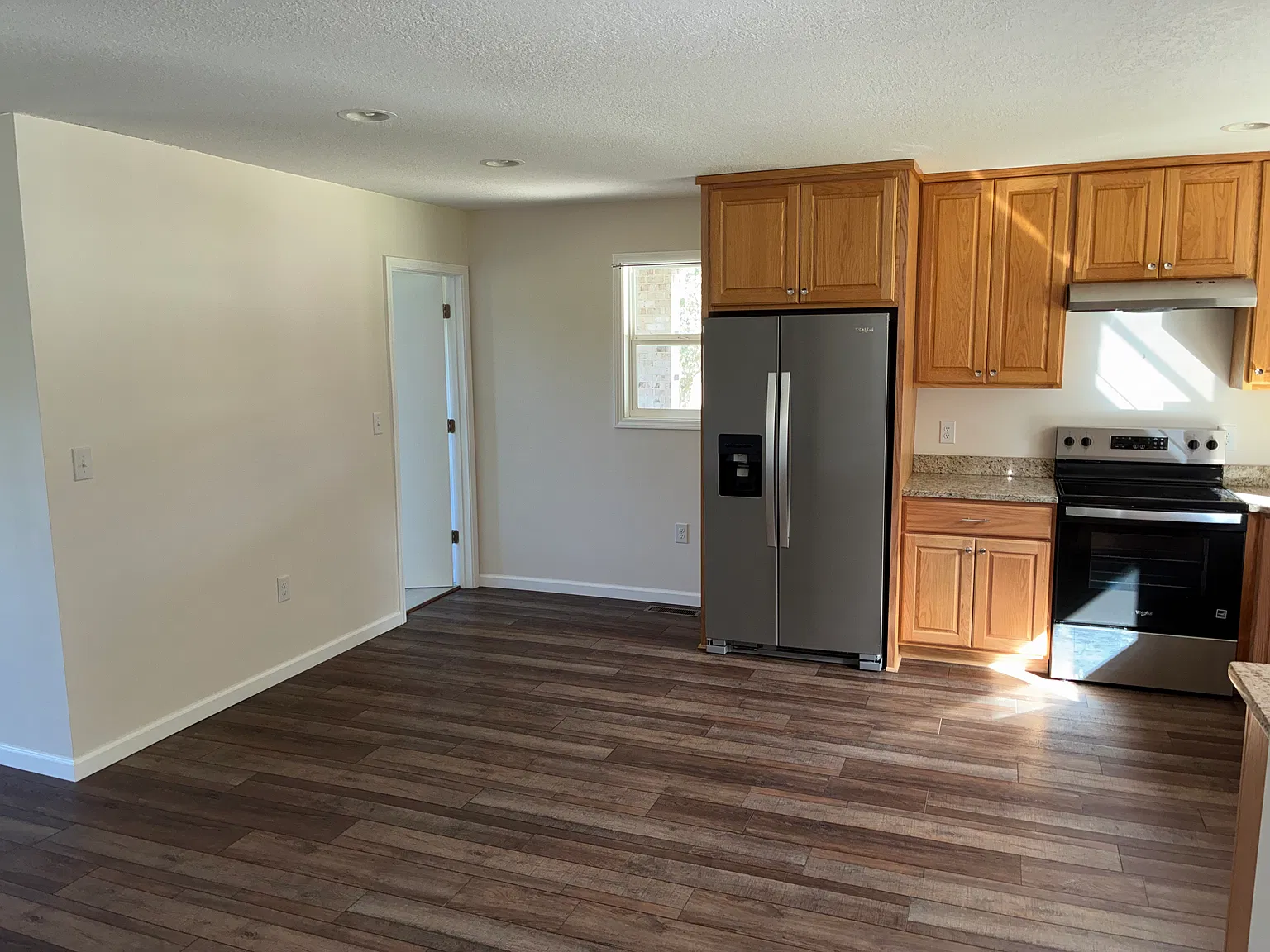 2 bed, 1254 sqft, $1,700 — Photo 3