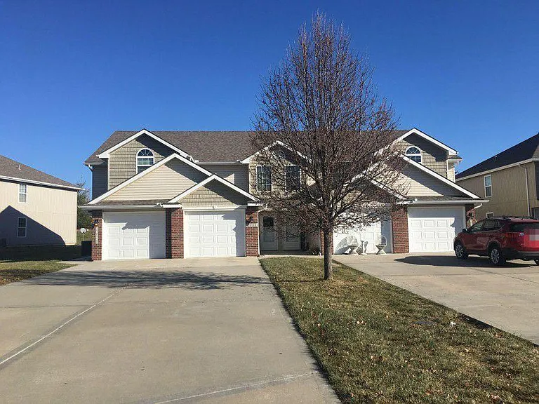 13663 Oak Valley Dr — Photo 1
