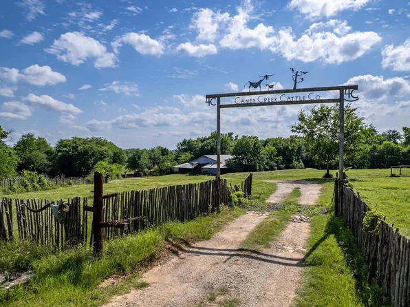 1318 County Road 4810, Troup, TX 75789