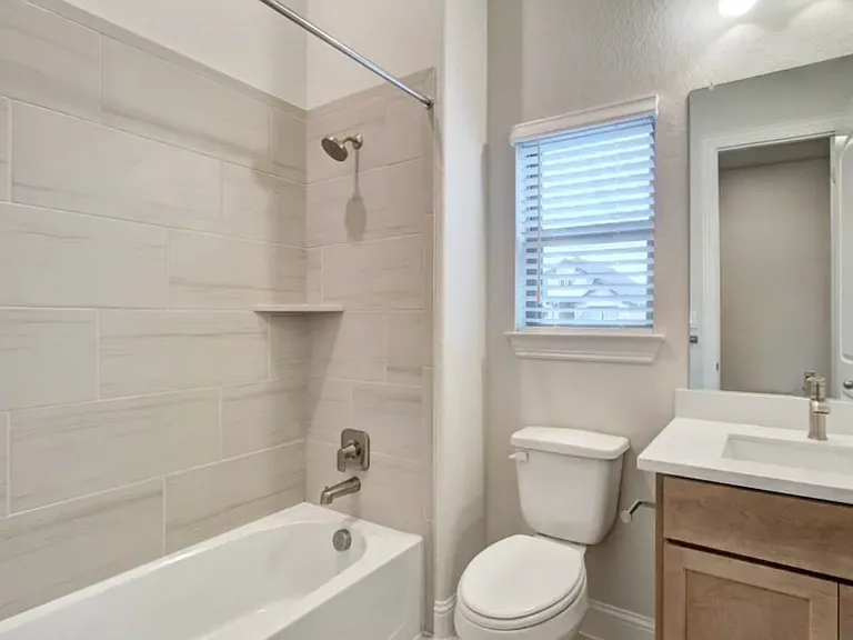 737 Groudsel Ave — Photo 6