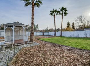 1759 Record Ln, Redding, CA 96001
