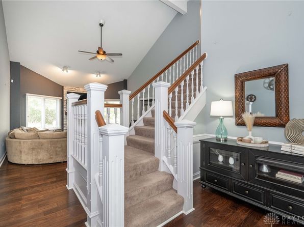 813 Timberlake Ct, Dayton, OH 45429
