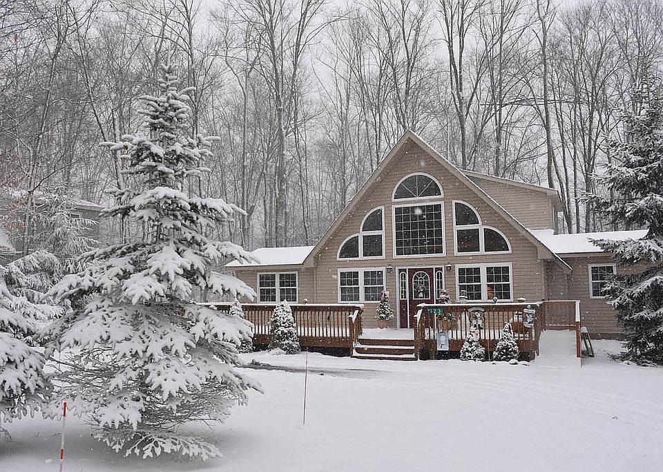 2nd image of 123 Moshannon Dr