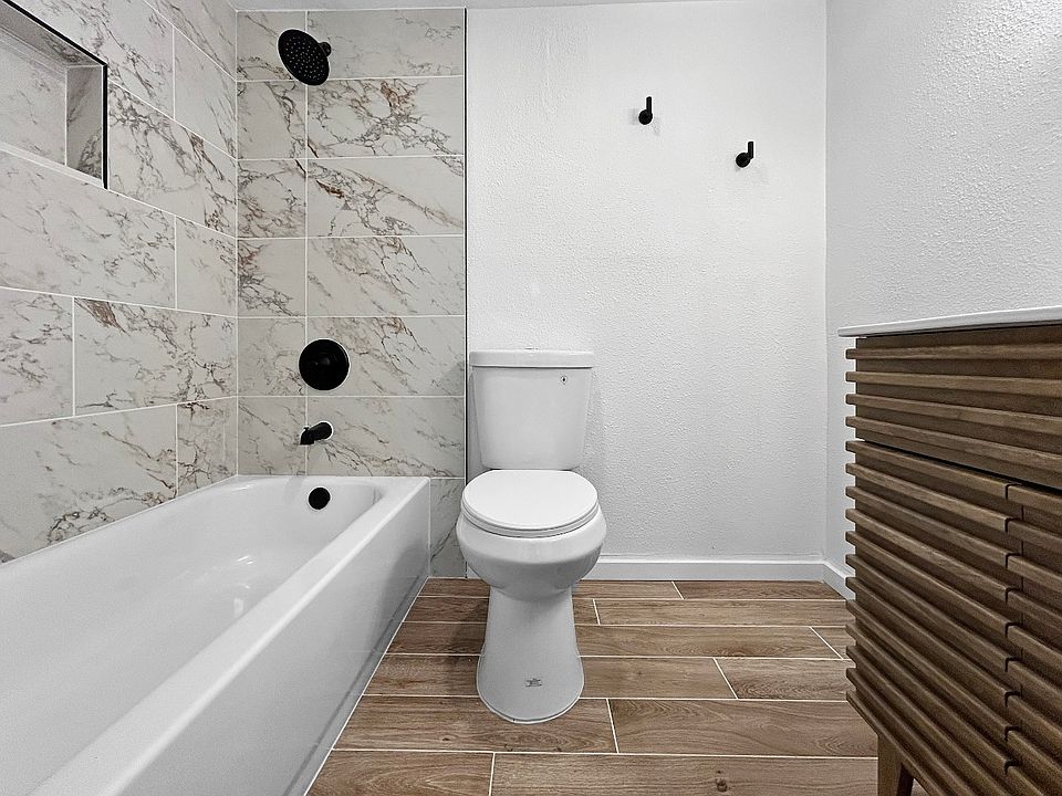 Modern bathroom