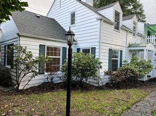 8864 Edgewater Dr SW, Lakewood, WA 98499