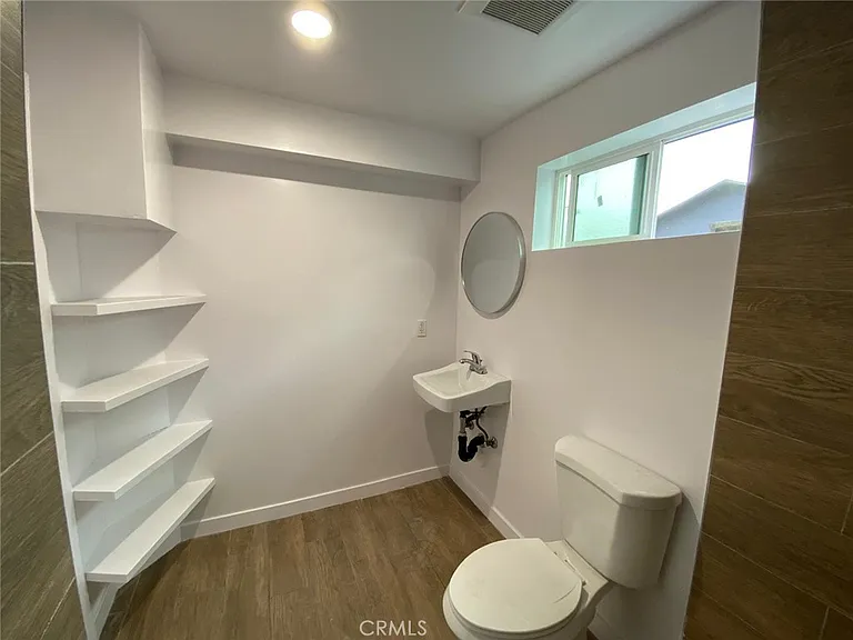 448 W 41st Pl #3/4 — Photo 30