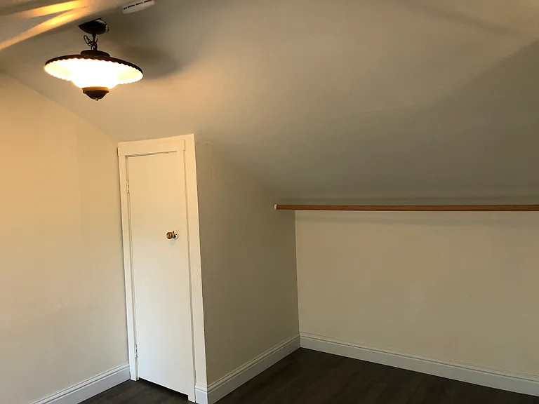 352 Clark Way — Photo 2