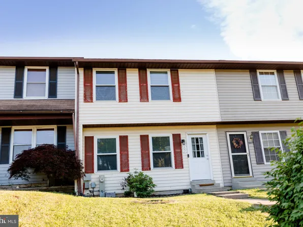 667 Johahn Dr, Westminster, MD 21158