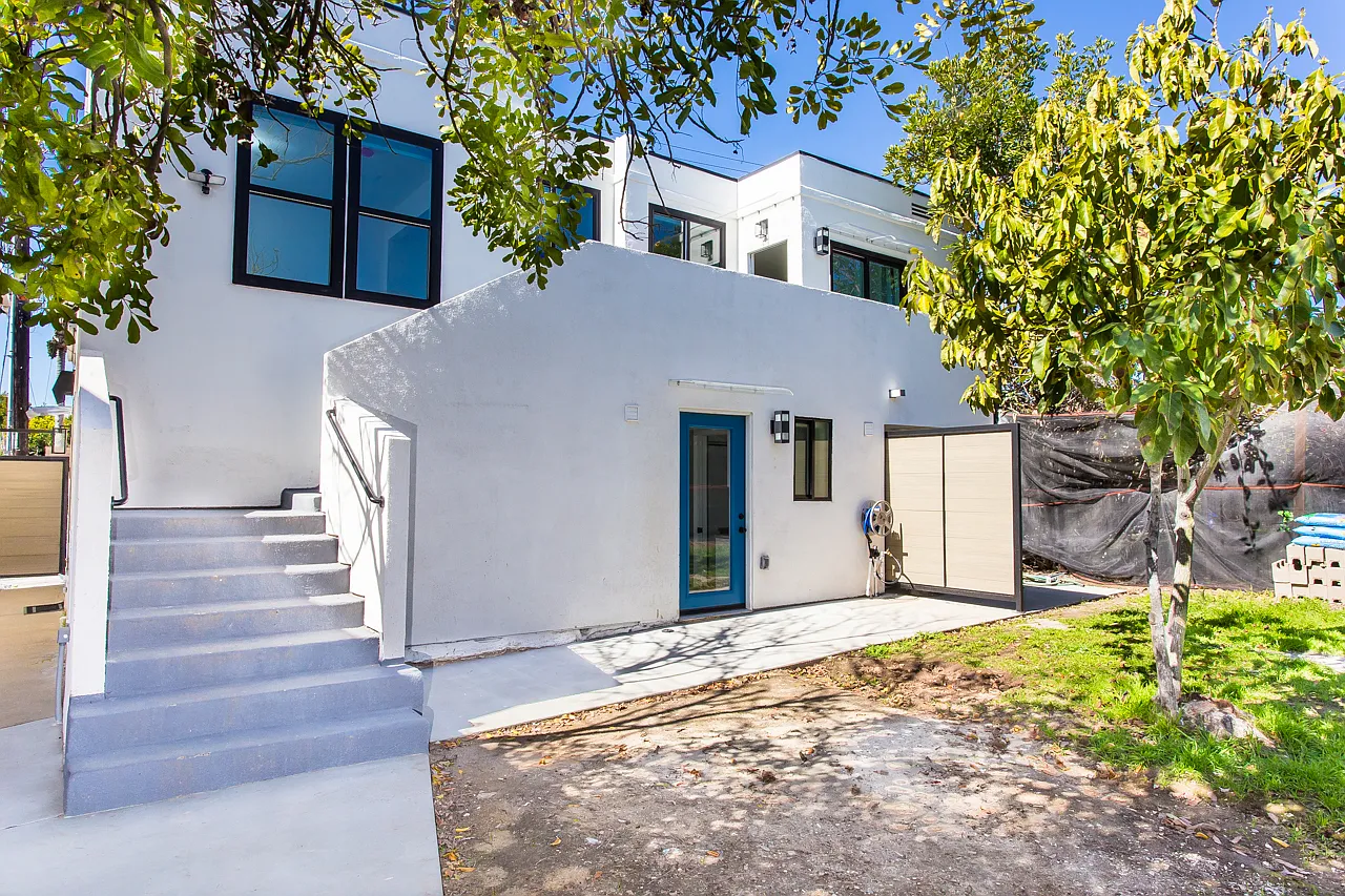 1 bed, $2,900 — Photo 3