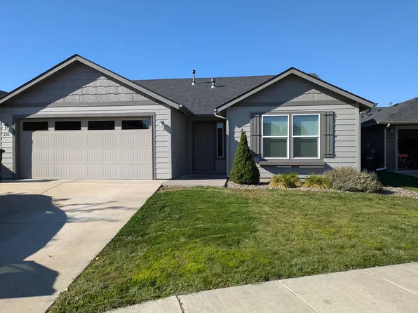236 Lodge Dr, Walla Walla, WA 99362
