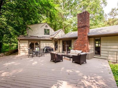 16 W Hill Ln, Stamford, CT, 06902