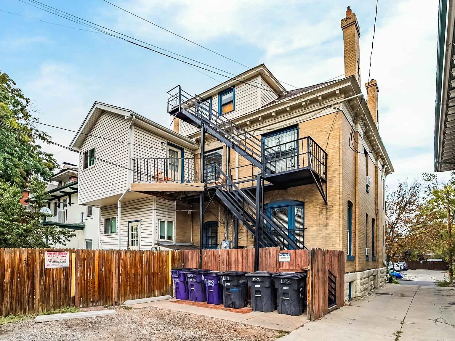 Wolf Apartments — Photo 4