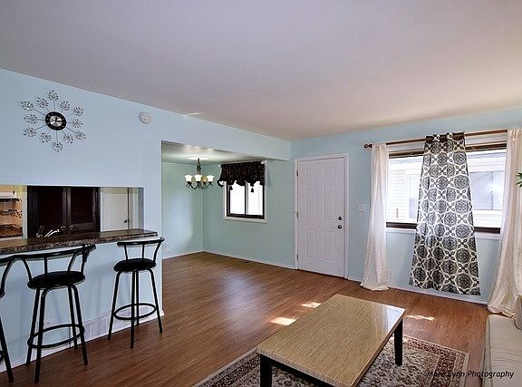 2nd image of 29W616 Winchester Cir N Unit 3-1