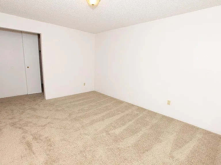 Summerhill Apartments — Photo 37