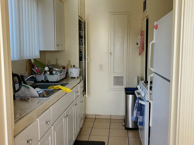 479 Landfair Ave #491 — Photo 11