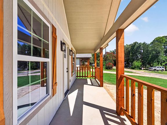 2nd image of 22812 Creekwood Dr