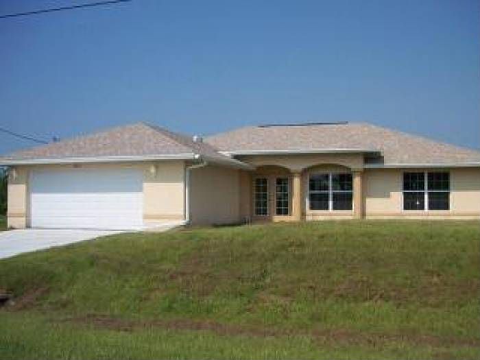 1st image of 2722 NE 20th Ct
