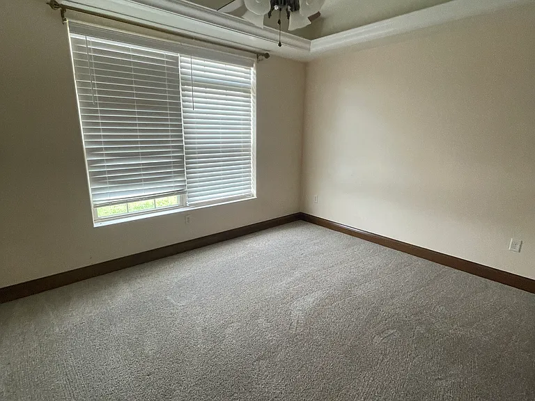 2603 S Moffet Ave — Photo 7