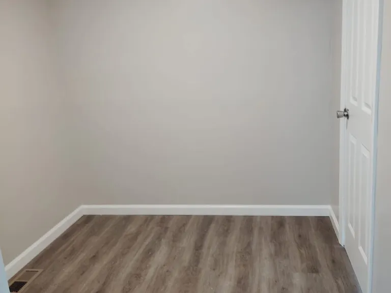 3879 Speedway Cir — Photo 11