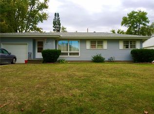 2229 Oaklawn Dr, Decatur, IL 62526