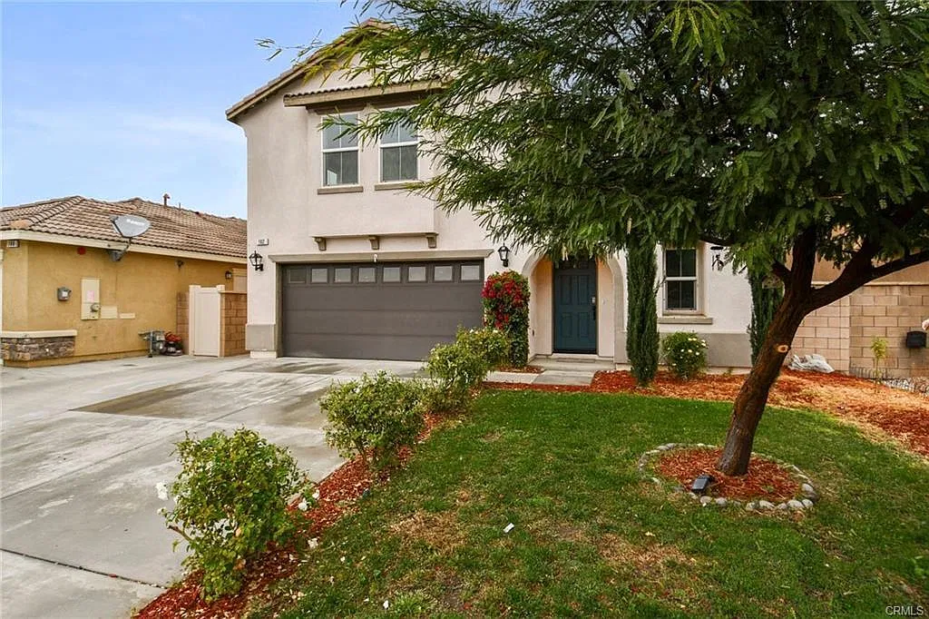 4 bed, 2639 sqft, $3,500 — Photo 1
