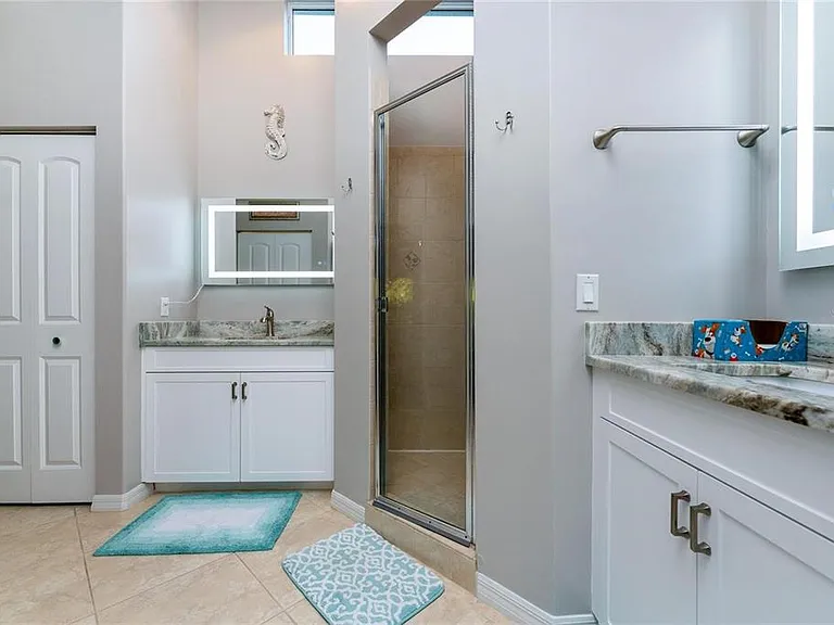 319 Monaco Dr #8 — Photo 23